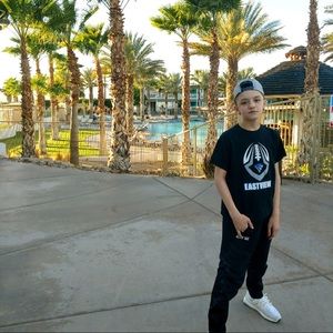 Meet your Posher, Leyton